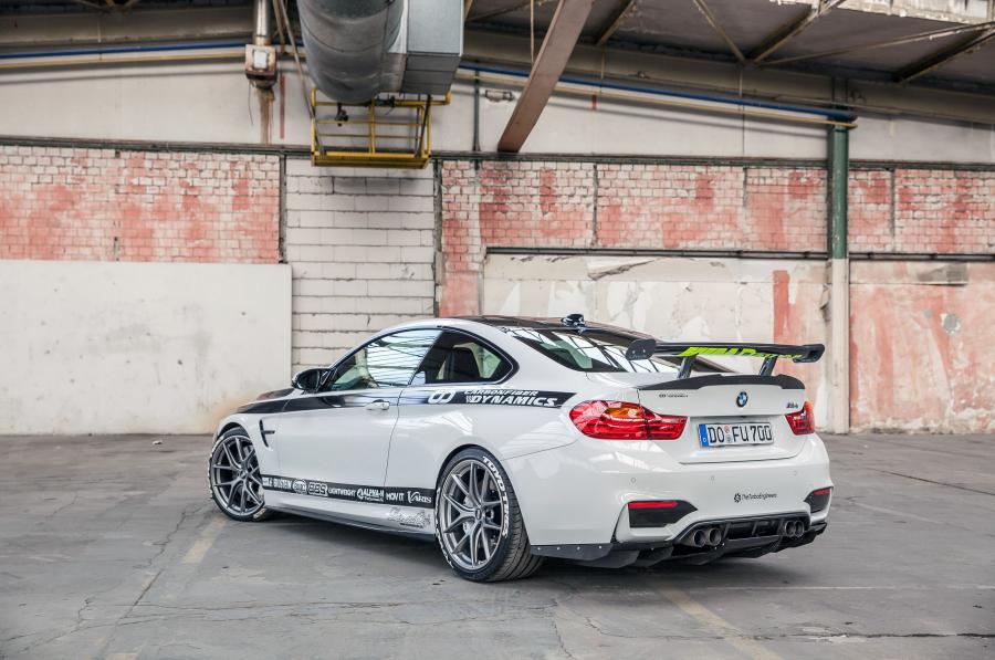  BMW M4 Coupe M4R by Carbonfiber Dynamics 2016 года  (фото 8 из 15)